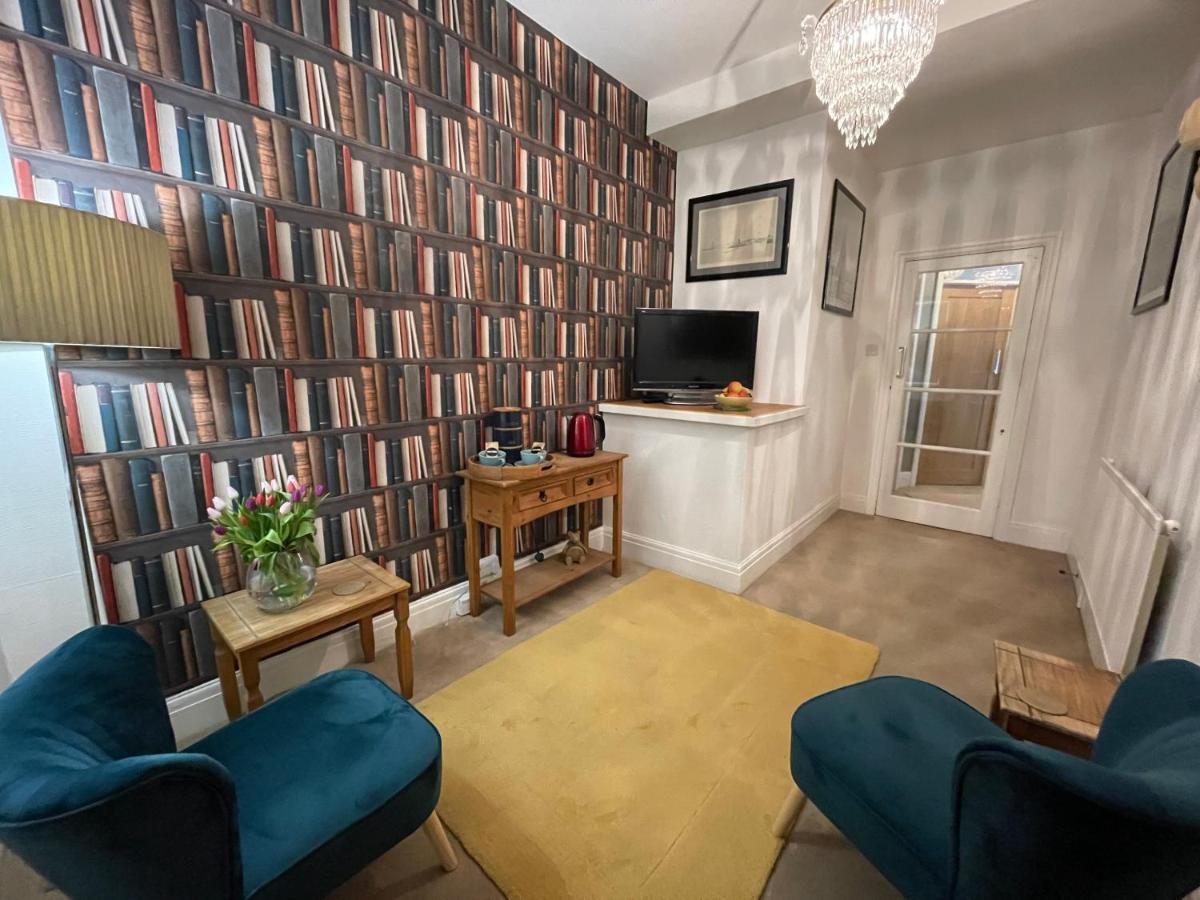 G&T Apartment Scarborough Eksteriør billede